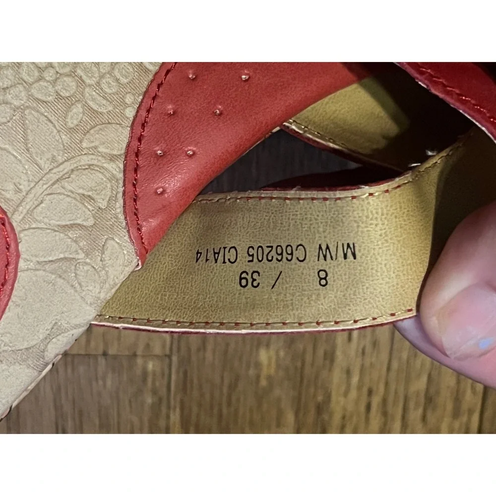 BOC Born Concept Womens 8 Wedge Sandals Red Floral Cork Boho Artsy Strappy Shoes